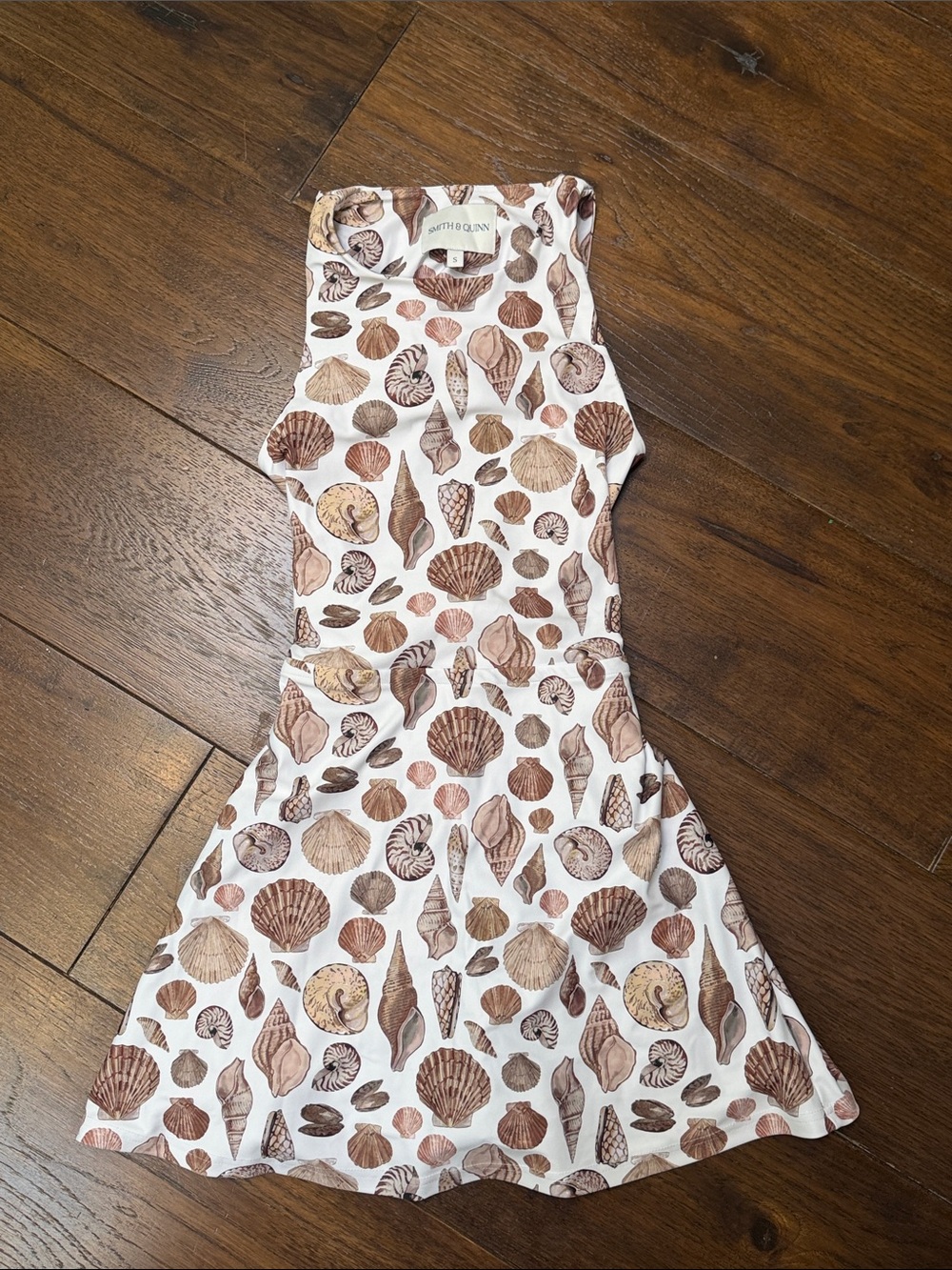 Smith & Quinn - Women’s White Mini Tennis Dress w/Brown Seashell - Size: Small